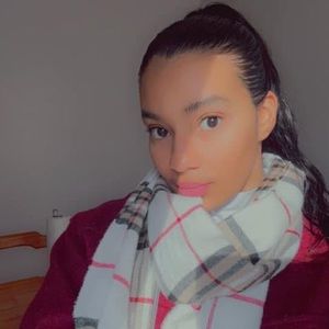 Meet your Posher, Raven